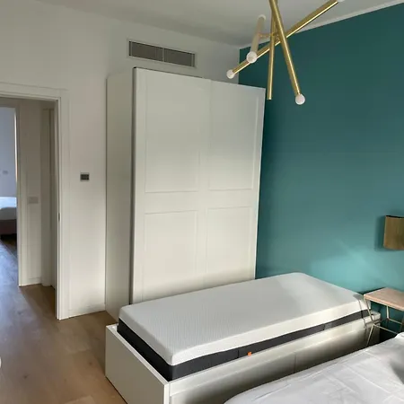 Trilocale Con Vista E Due Bagni Metro Blu Piazza Frattini מילאנו
